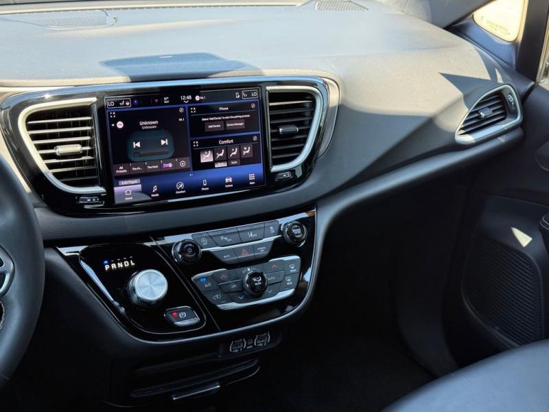2025 Chrysler Pacifica