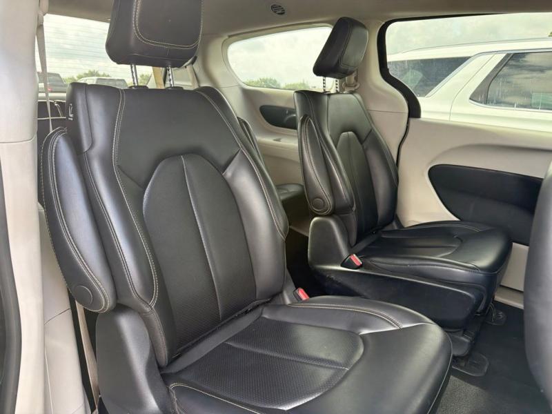 2023 Chrysler Pacifica Hybrid