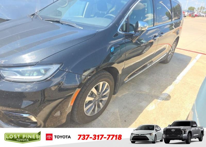 2023 Chrysler Pacifica Hybrid Limited