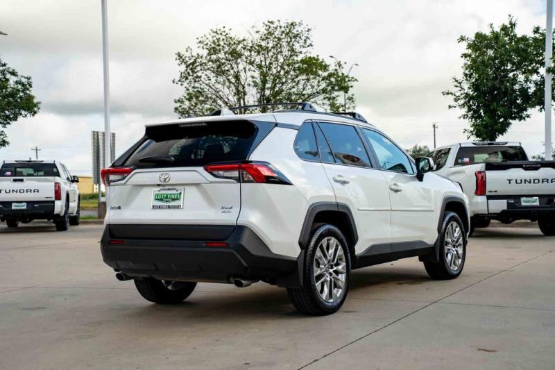 2025 Toyota RAV4