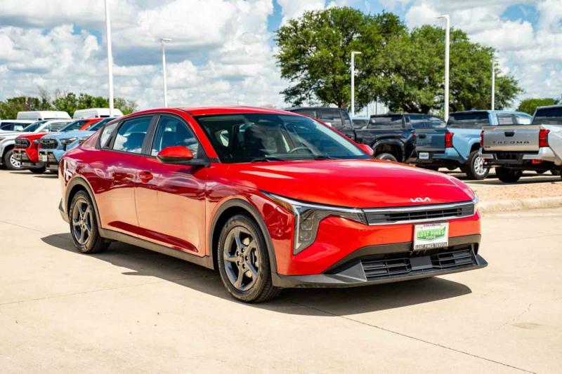 2025 Kia K4