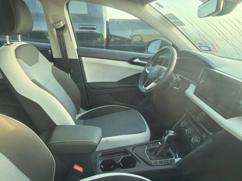 2025 Volkswagen Taos