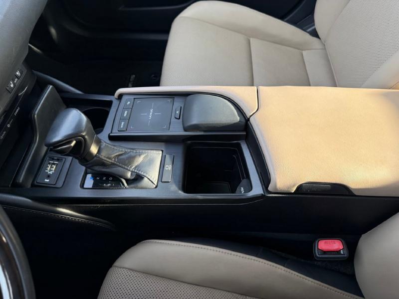 2020 Lexus ES