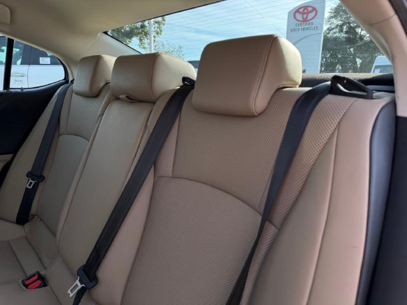 2020 Lexus ES