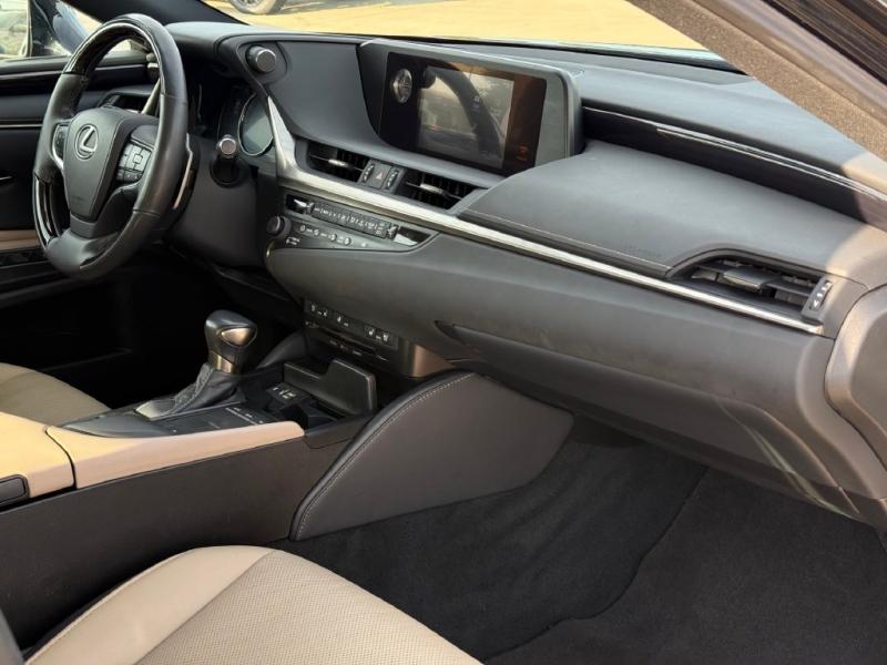 2020 Lexus ES