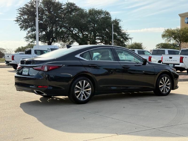 2020 Lexus ES