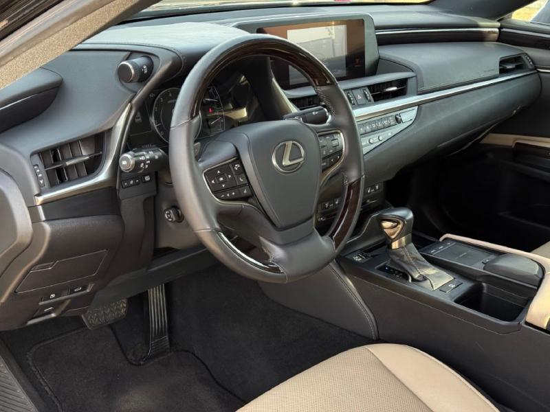2020 Lexus ES