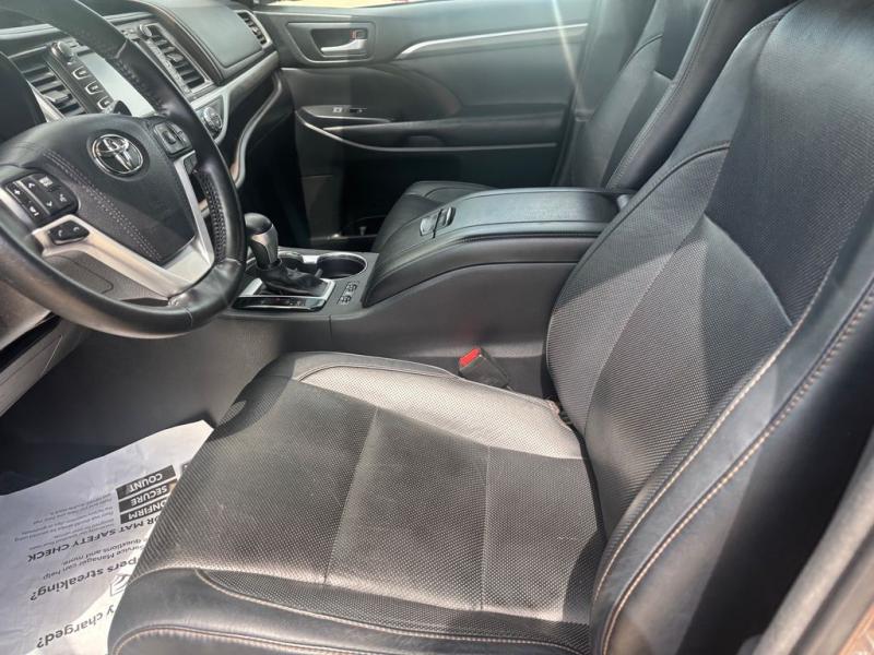 2017 Toyota Highlander
