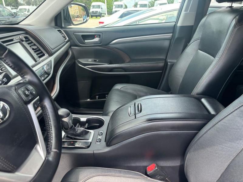 2017 Toyota Highlander