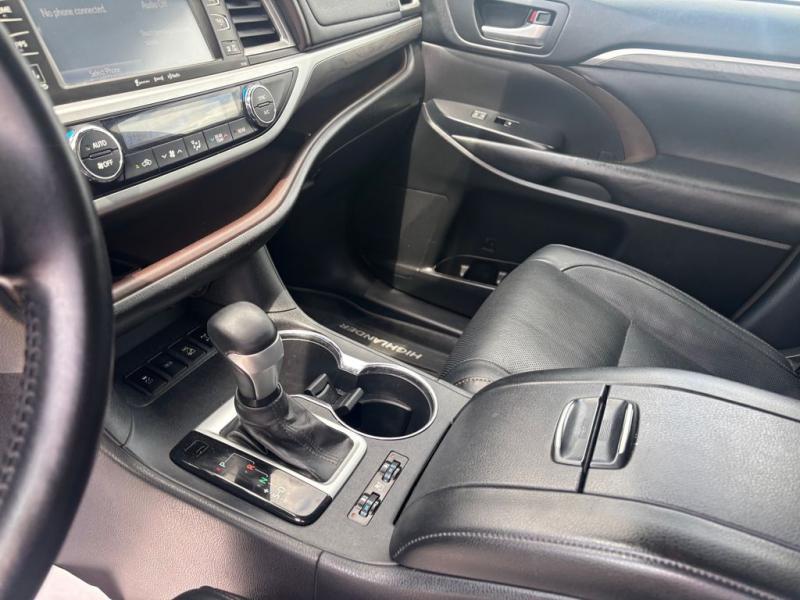 2017 Toyota Highlander