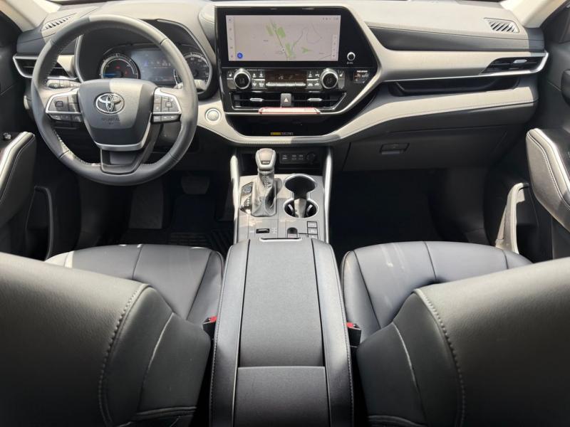 2026 Toyota Highlander Hybrid
