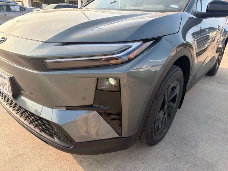 2026 Toyota C HR