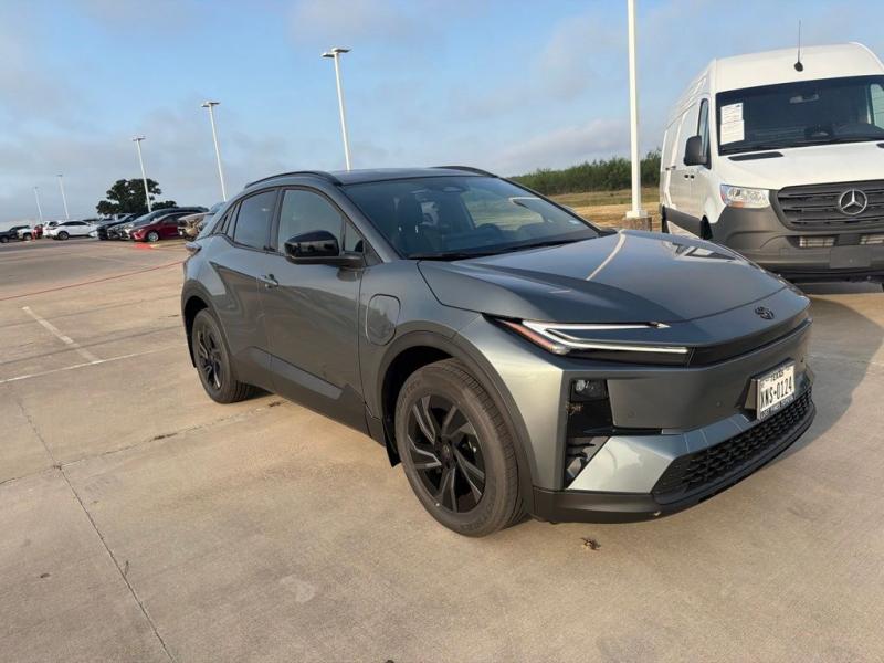 2026 Toyota C HR