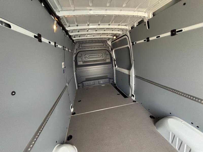 2025 Mercedes-Benz Sprinter 2500