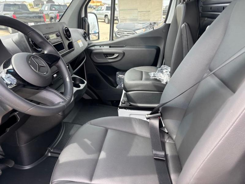 2025 Mercedes-Benz Sprinter 2500