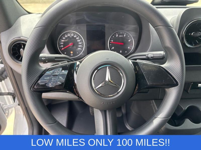 2025 Mercedes-Benz Sprinter 2500