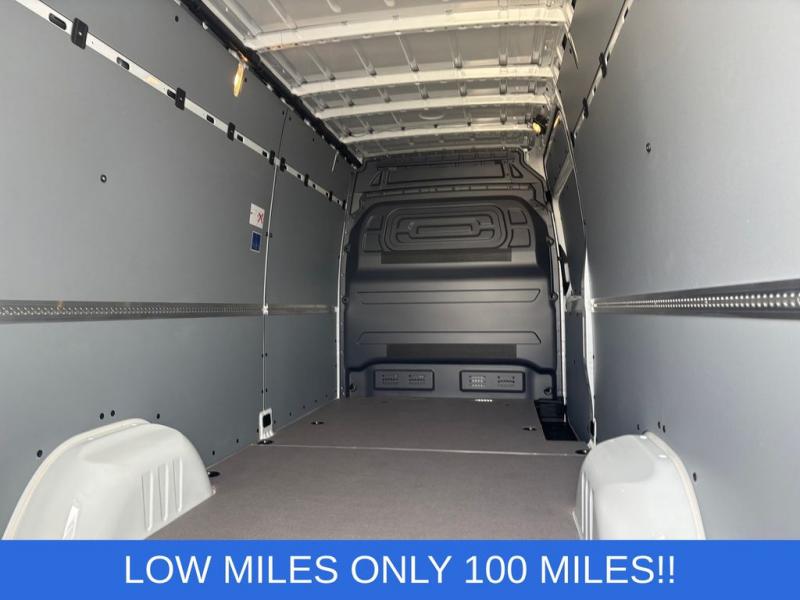 2025 Mercedes-Benz Sprinter 2500