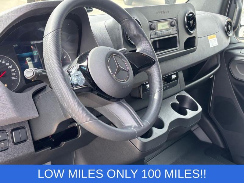2025 Mercedes-Benz Sprinter 2500