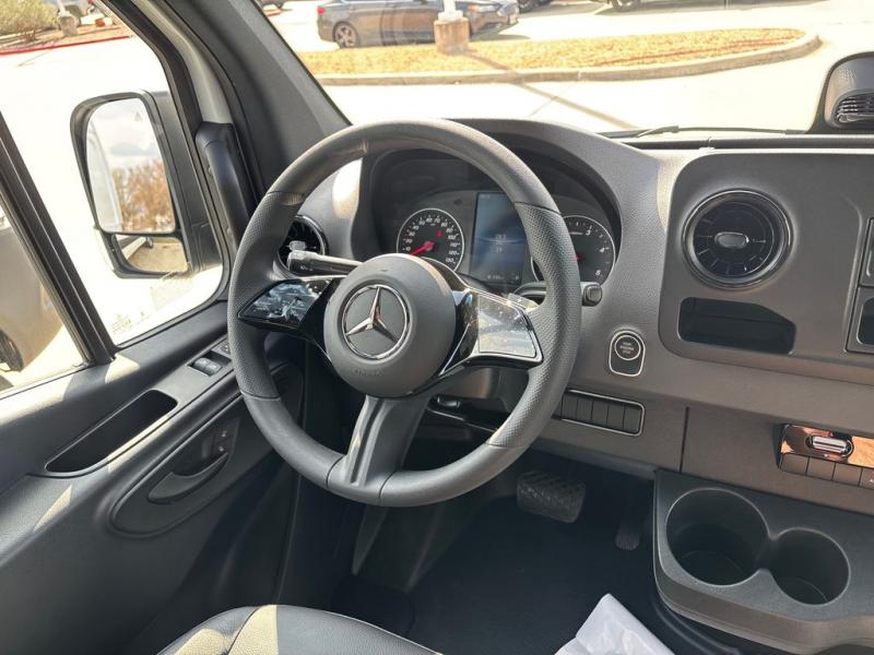 2025 Mercedes-Benz Sprinter 2500