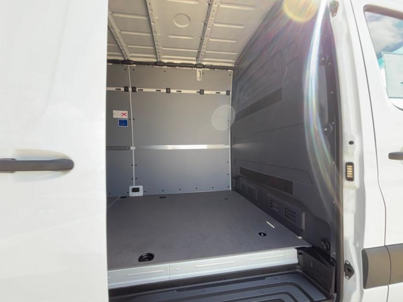 2025 Mercedes-Benz Sprinter 2500