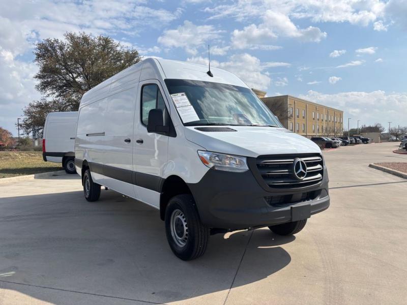 2025 Mercedes-Benz Sprinter 2500