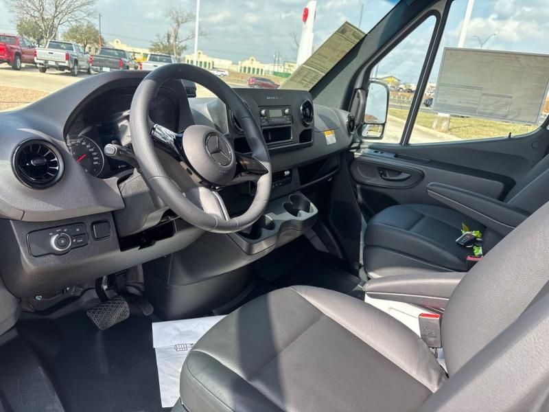 2025 Mercedes-Benz Sprinter 2500