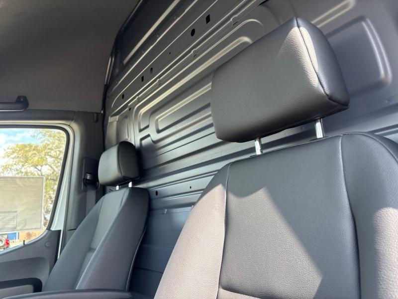 2025 Mercedes-Benz Sprinter 2500