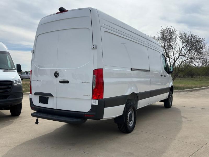 2025 Mercedes-Benz Sprinter 2500