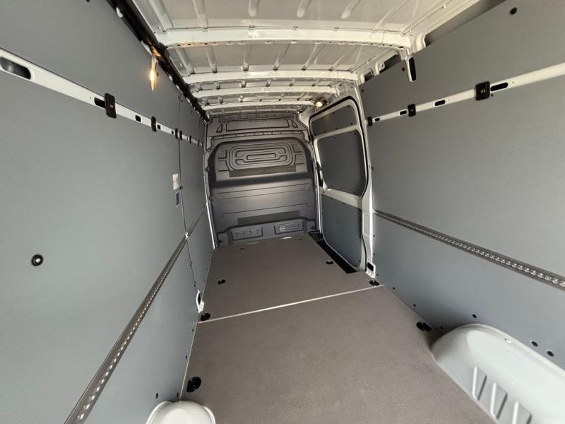 2025 Mercedes-Benz Sprinter 2500
