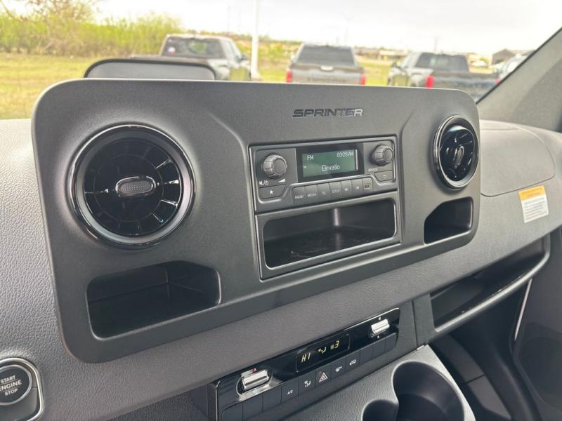 2025 Mercedes-Benz Sprinter 2500