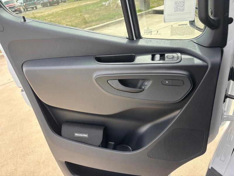 2025 Mercedes-Benz Sprinter 2500