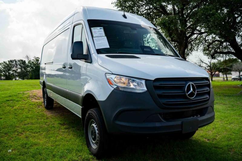 2025 Mercedes-Benz Sprinter 2500