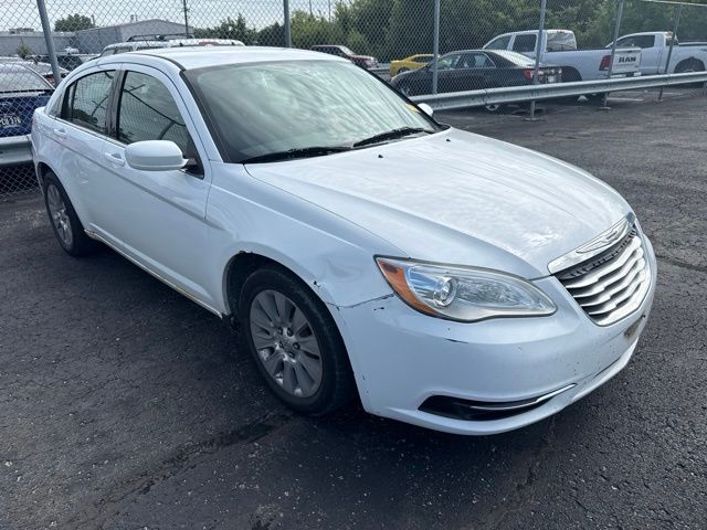 2013 Chrysler 200 LX