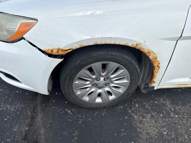 2013 Chrysler 200