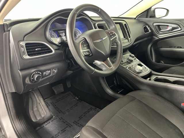 2016 Chrysler 200