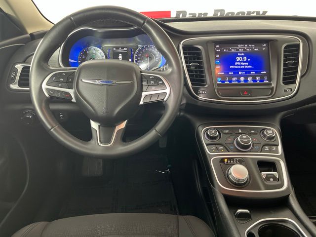 2016 Chrysler 200
