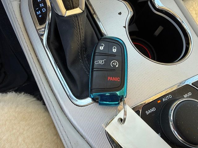 2020 Jeep Grand Cherokee