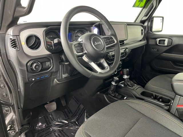 2025 Jeep Wrangler