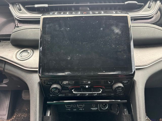 2022 Jeep Grand Cherokee