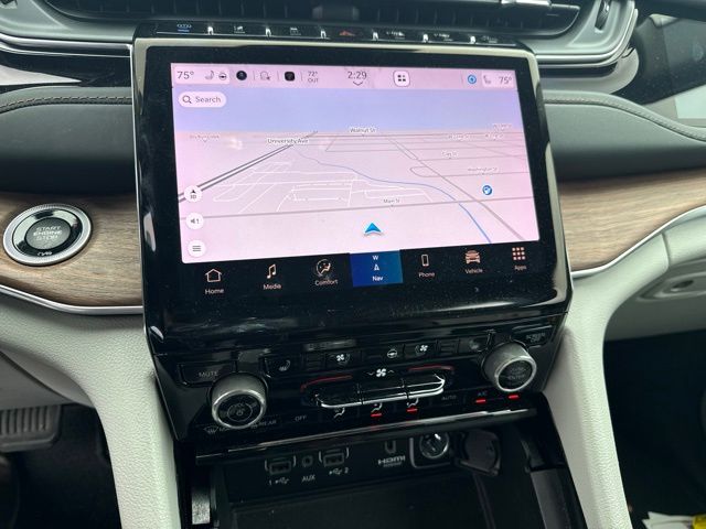 2022 Jeep Grand Cherokee