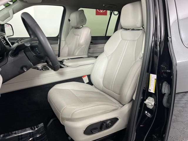 2024 Jeep Wagoneer