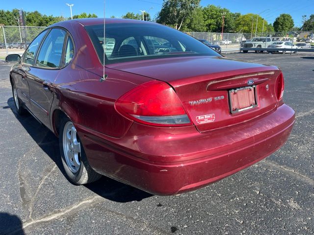 2004 Ford Taurus