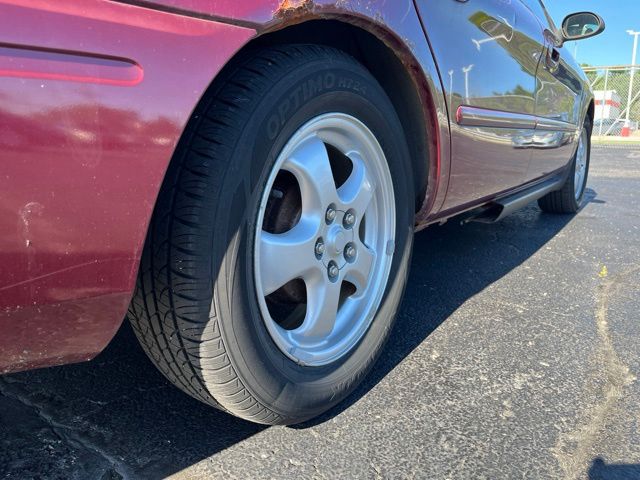 2004 Ford Taurus