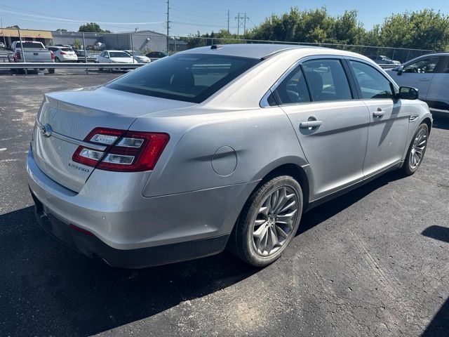 2016 Ford Taurus