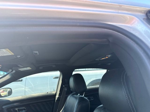 2016 Ford Taurus
