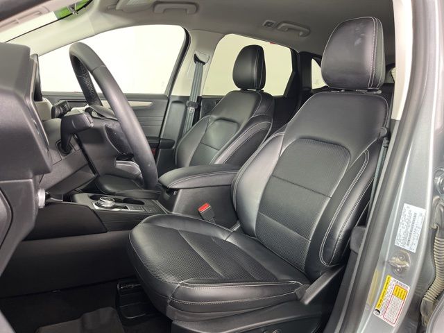2022 Ford Escape Hybrid