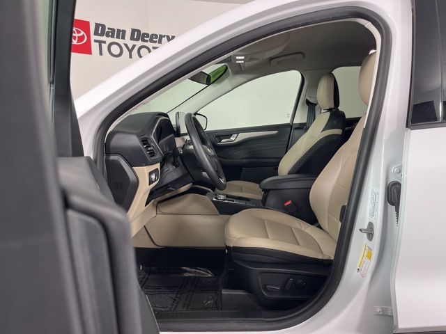 2022 Ford Escape