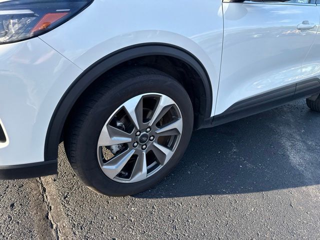 2024 Ford Escape