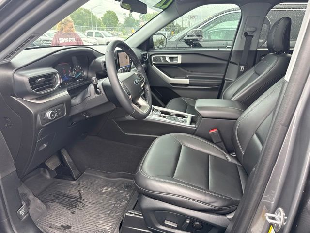 2022 Ford Explorer