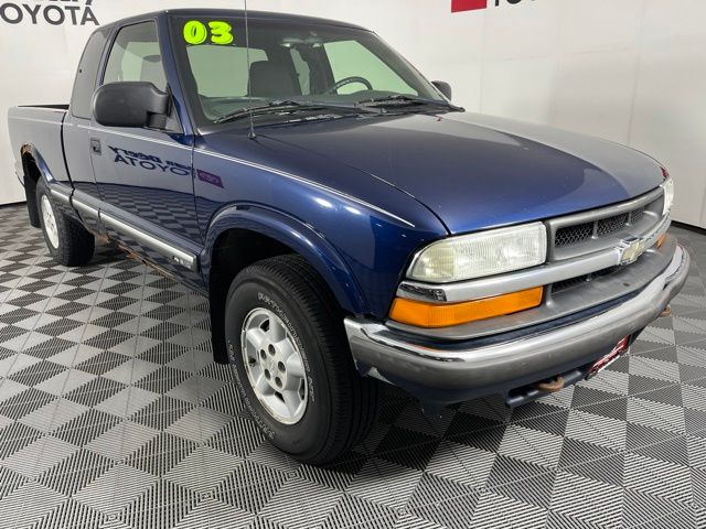 2003 Chevrolet S 10 LS